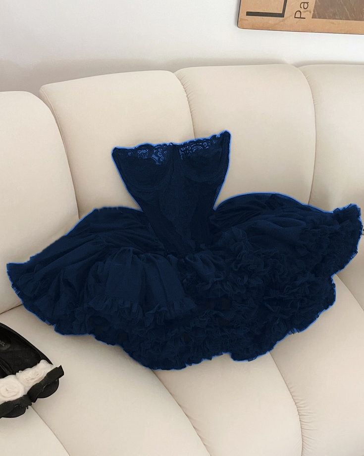 Cute Ball Gown Strapless Black Ruffles Lace Homecoming Dress Short Birthday Outfits     fg7243