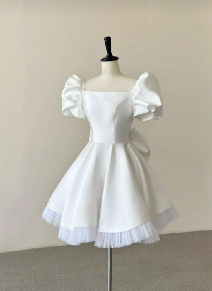 White Satin Homecoming Dress 2024 Puffy Short Sleeves       fg6471