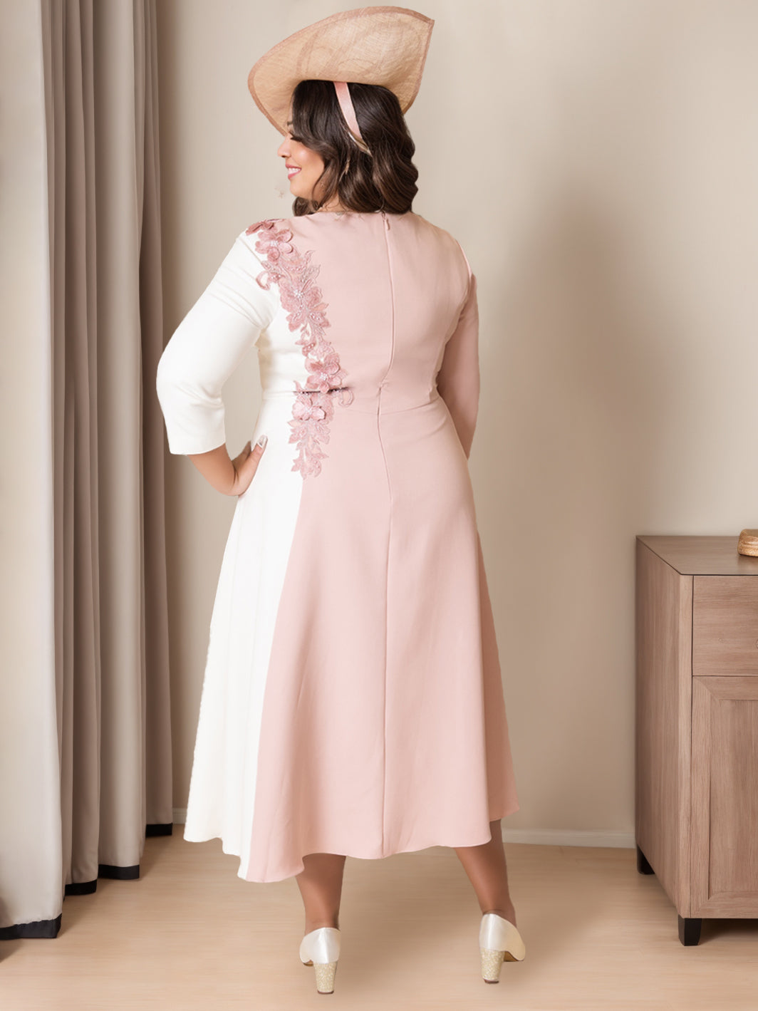 A-Line/Princess Scoop 3/4 Length Sleeves Ankle-Length Elegant Plus Size Mother of the Bride Dresses with Floral Appliques