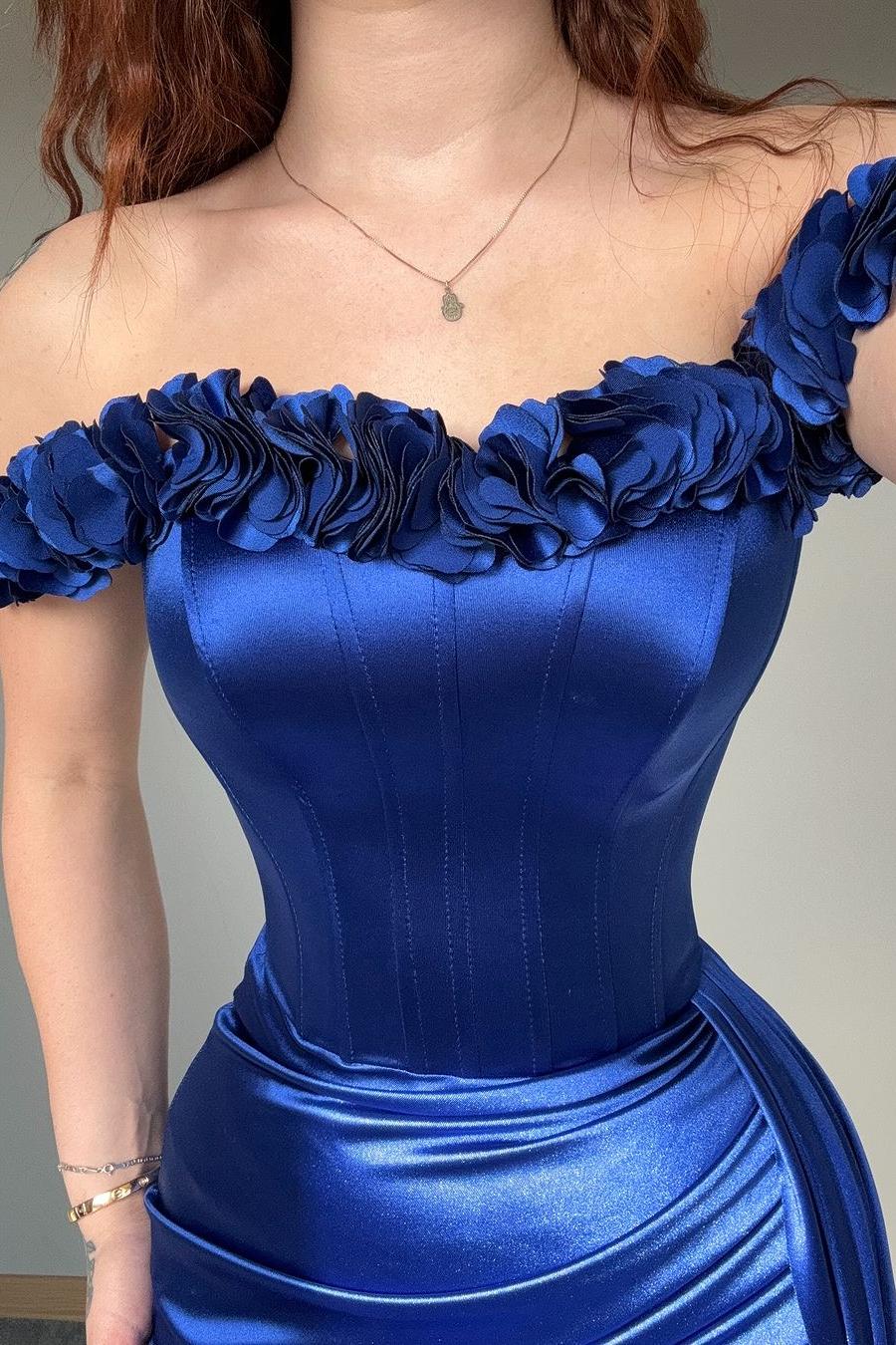 edgynewlook Stunning Royal Blue Satin Off the Shoulder Sleeveless Long Prom Dress with Pleated