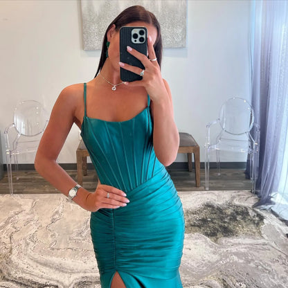 Addilynn| Mermaid Scoop Neck Satin Prom Dress with Slit