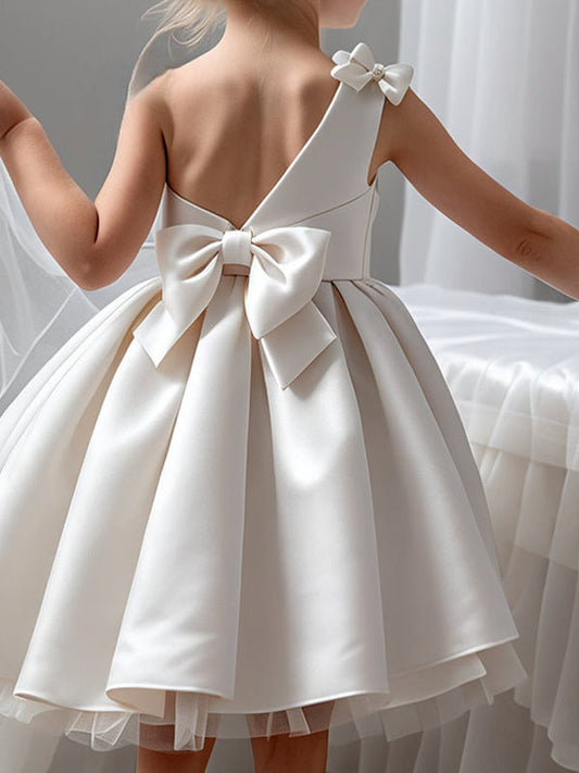 A-Line/Princess Satin One-Shoulder Sleeveless Knee-length Bow(s) Flower Girl Dresses