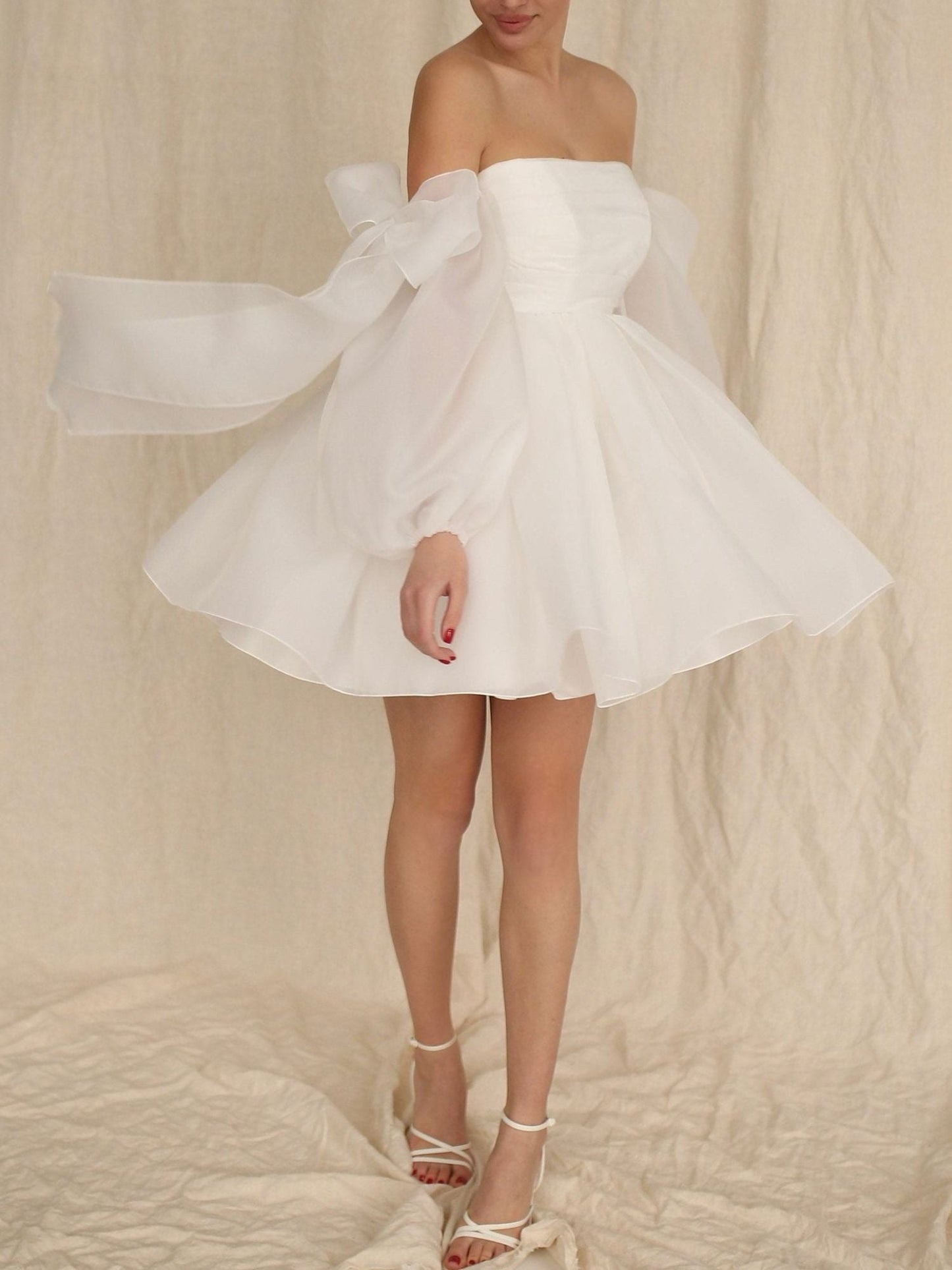 A-Line/Princess Off-The-Shoulder Bow Long Sleeves Mini Wedding Dress