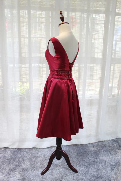 Beautiful Dark Red Satin V-Neckline Party Dress, Charming Short Homecoming Dress  gh531