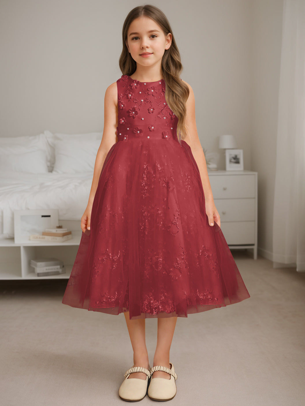 A-Line/Princess Scoop Neck Sleeveless Tea-Length Flower Girl Dress with Beading