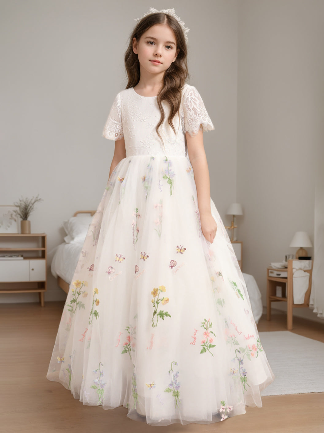 A-Line/Princess Scoop Neck Short Sleeves Floor-Length Flower Girl Dress with Lace