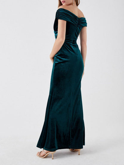 Sheath/Column Off-the-Shoulder Floor-Length Elegant Velvet Mother of the Bride  & Groom Dresses