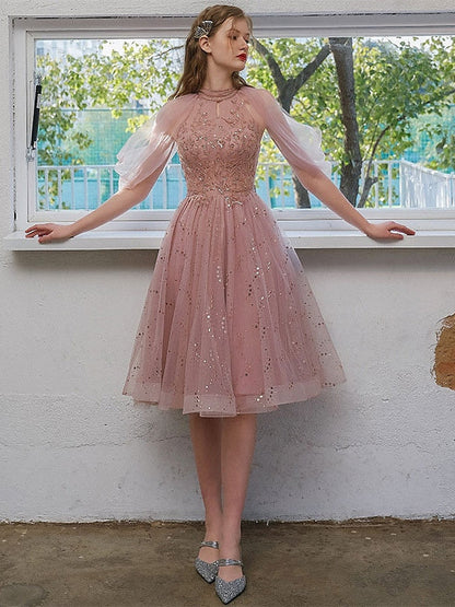 A-Line/Princess Knee-Length Jewel Neck Cocktail Dresses with Sequin Appliques