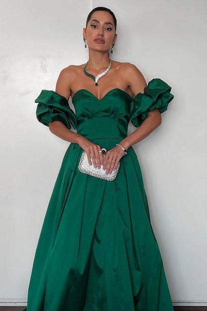 edgynewlook Charming Dark Green Satin Sweetheart Strapless Pleated Long Prom Dress with Ruffles