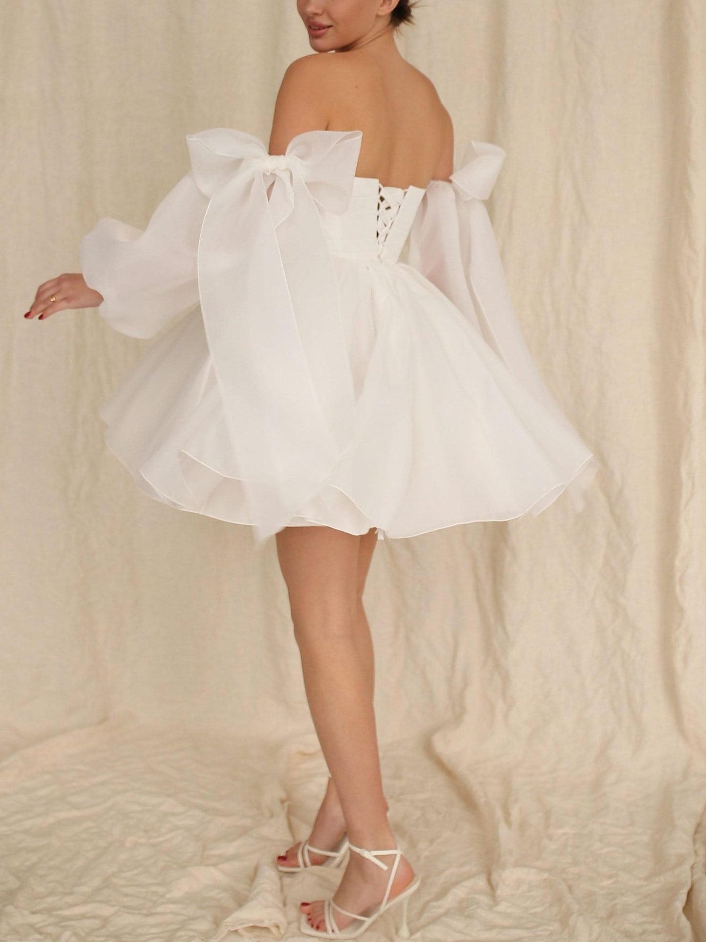 A-Line/Princess Off-The-Shoulder Bow Long Sleeves Mini Wedding Dress