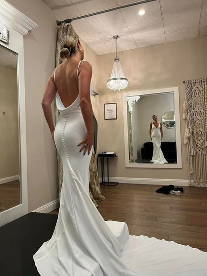 V-Neck Sleeveless Mermaid White Wedding Dress Spaghetti Straps Backless Bridal Gown     fg6335