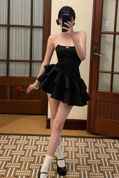 Chic Strapless Black Satin Short Prom Dresses, Layered Black Homecoming Dresses, Short Black Evening Dresses     fg6111