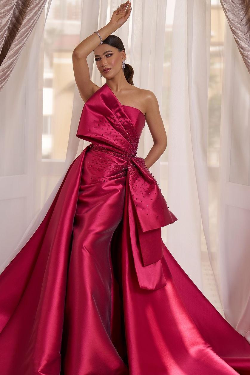 edgynewlook Glamorous Fuchsia Satin Strapless Sleeveless Long Bow Prom Dress with Beadings