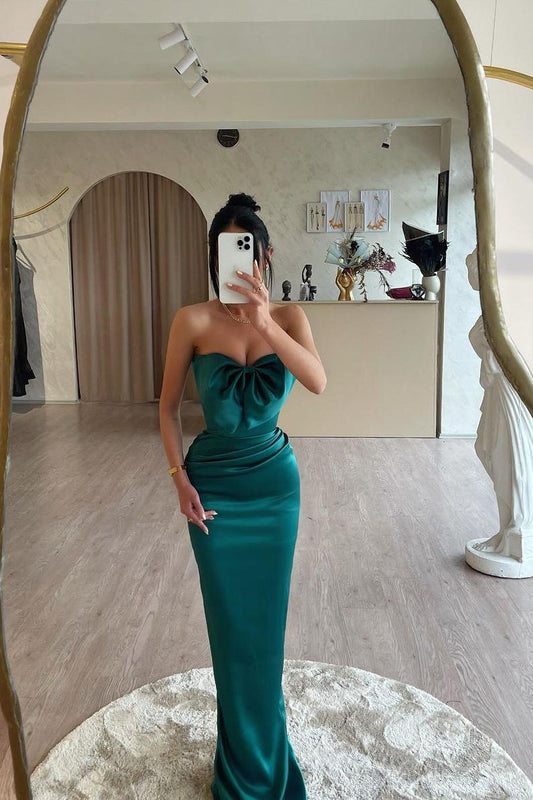 edgynewlook Charming Dark Green Satin Strapless Sleeveless Long Pleated Prom Dress with Bow