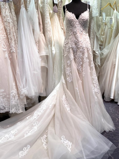 Ivory / Soft Blush Lace Tulle Couture Formal Wedding Dress gh2654