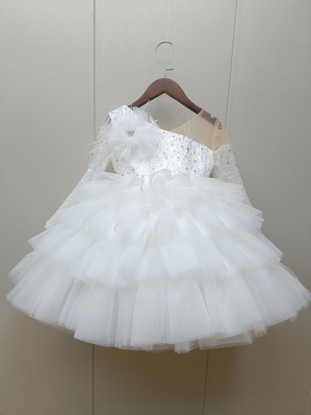 Ball Gown Long Sleeves Knee-Length Layered Baby Girl Party Dress with Flower & Feathers