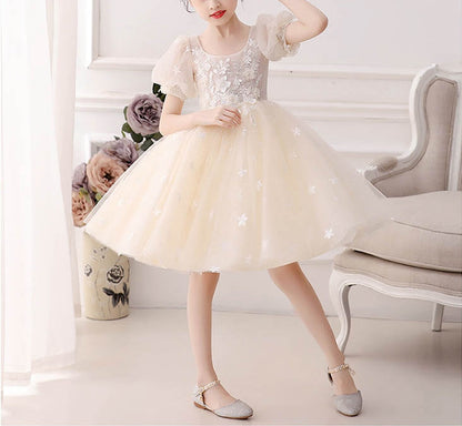 A-Line/Princess Short Sleeves Knee Length Lace Flower Girl Dresses with Appliques