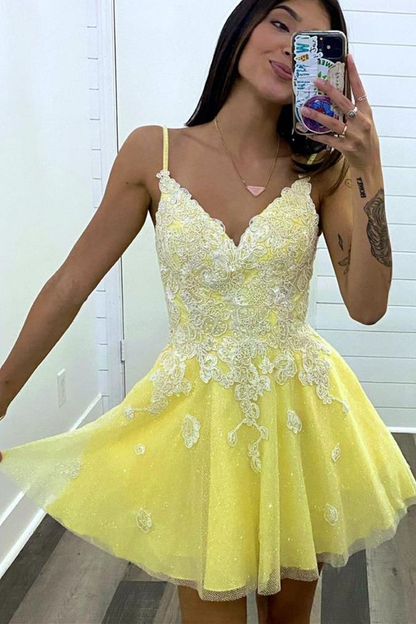 Princess Yellow A-line Lace Appliques Short Homecoming Dress gh1493