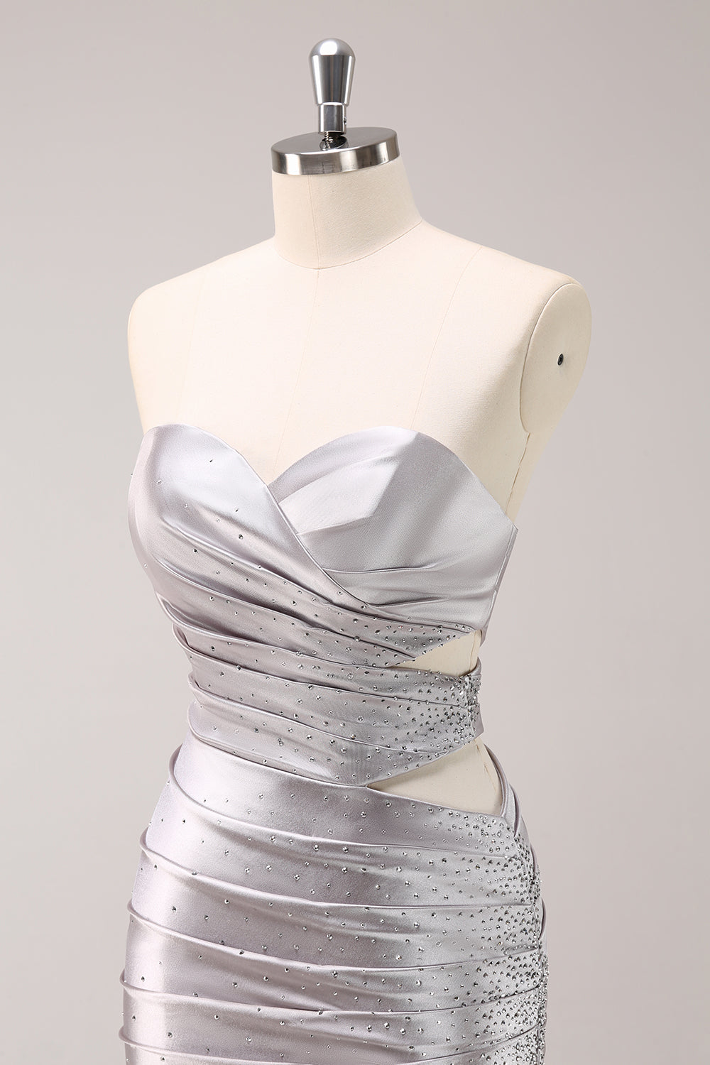 Silver Strapless Hollow Out Pleated Tight Homecoming Dress with Beading