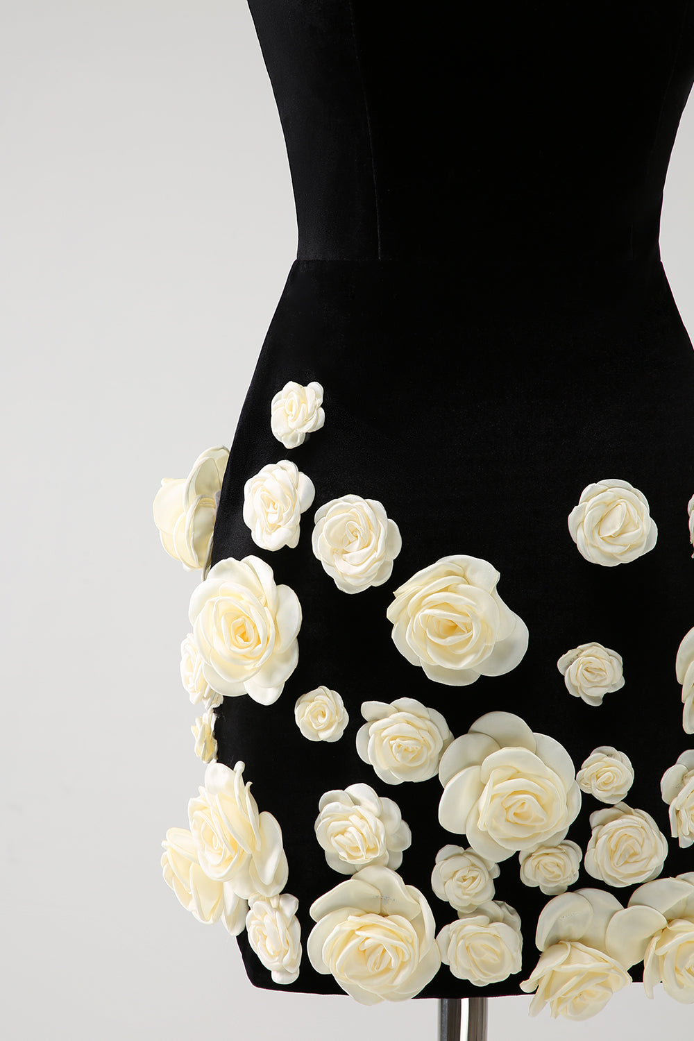 Black Strapless Bodycon Short Homecoming Dress with 3D Flowers