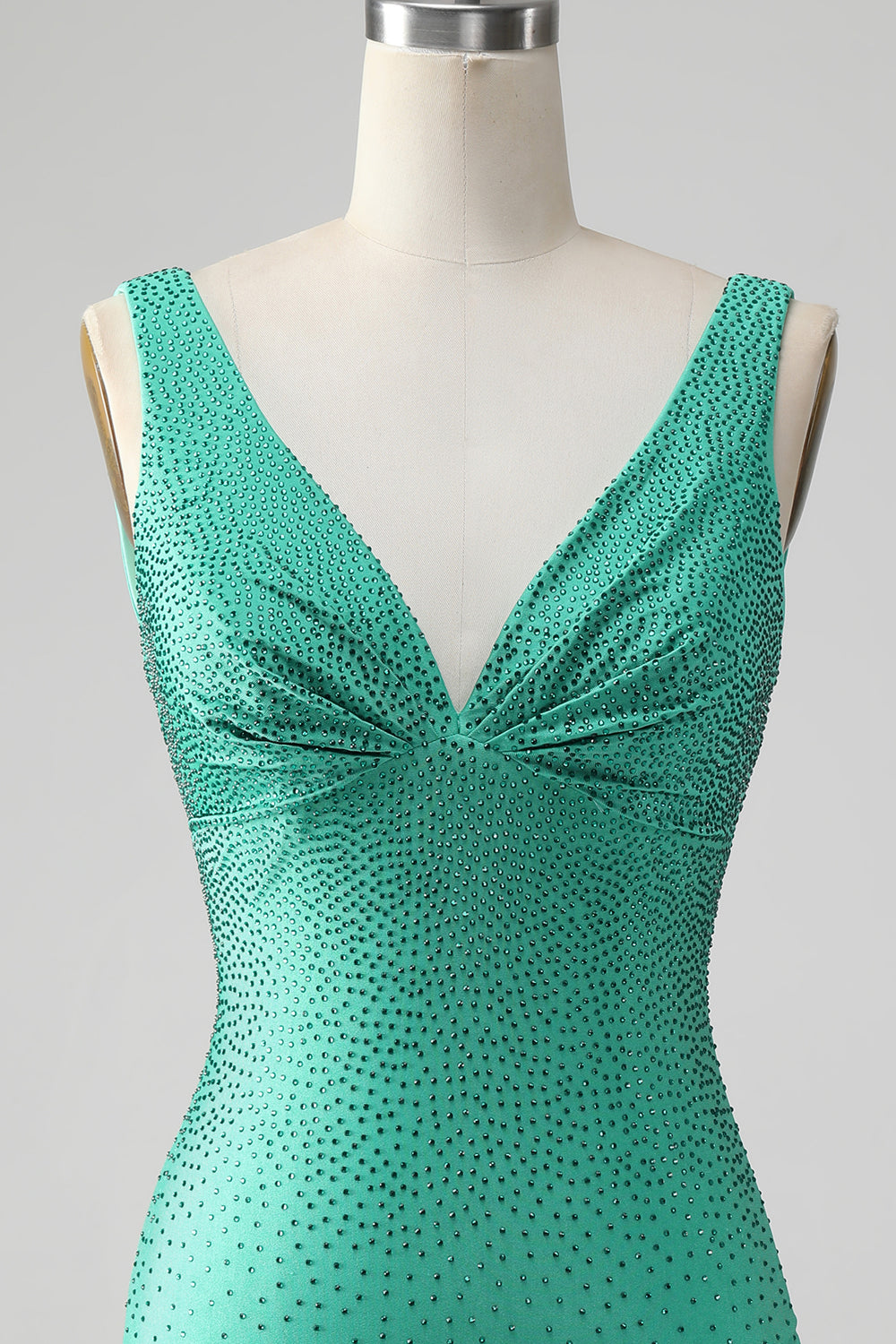 Green Bodycon V Neck Backless Short Homecoming Dress with Beading