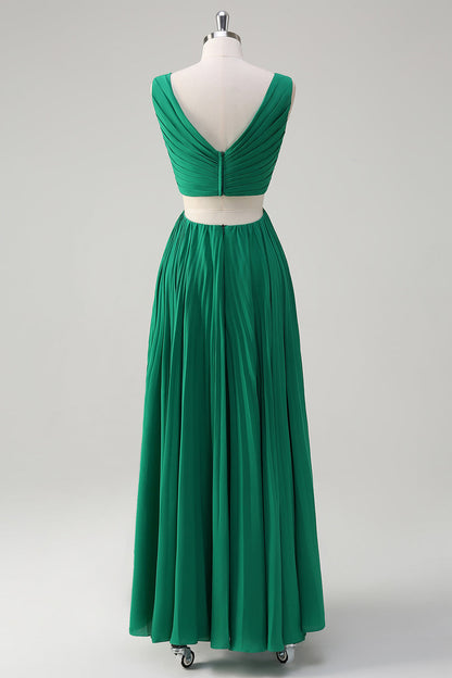 Green A-Line V Neck Ruched Chiffon Knee Length Bridesmaid Dress