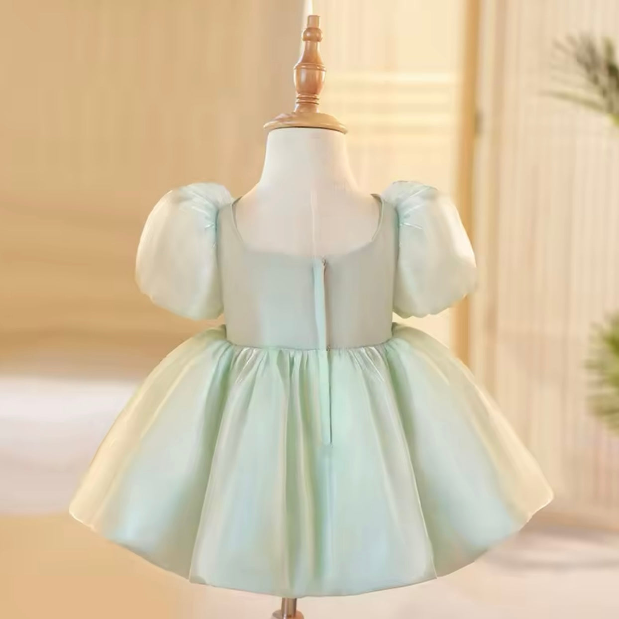 A-Line/Princess Short Sleeves Knee-Length Baby Girl Dresses with Big Bow