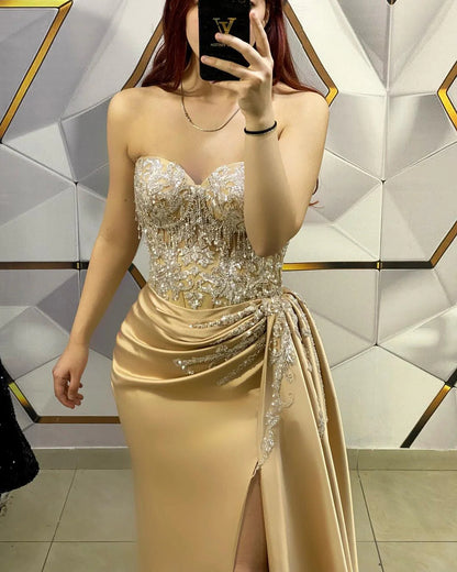 Gold Sleeveless Prom Dress V-Neck with Sequin Appliques YH0031