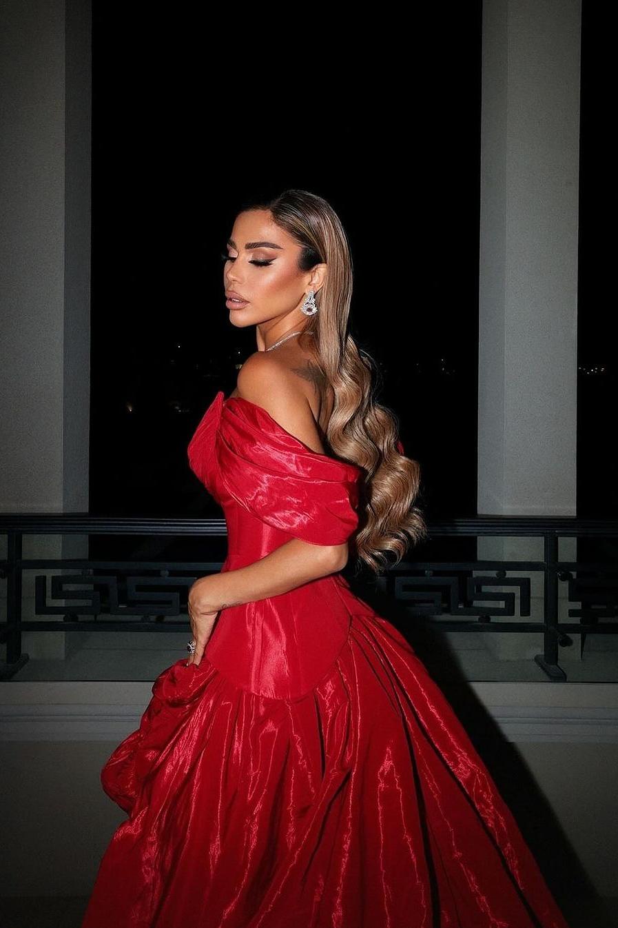 edgynewlook Stunning Red Satin Off the Shoulder Strapless Long Split Prom Dress with Pleated