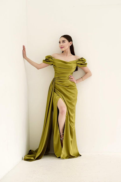 edgynewlook Stunning Green Satin Strapless Off the Shoulder Long Pleated Prom Dress with Split