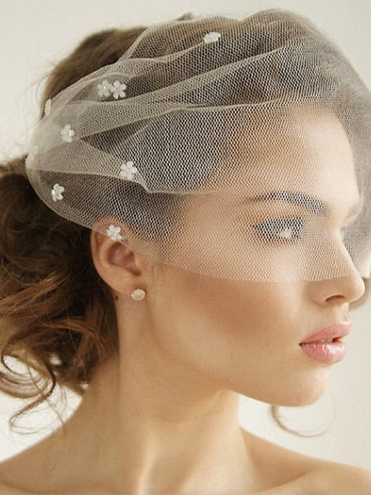 One-tier Vintage Wedding Veil Blusher Veils with Pure Color / Crystals