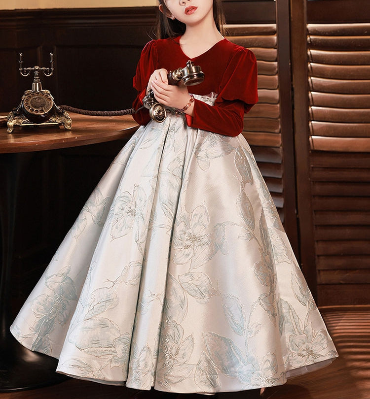 A-Line/Princess V-Neck Long Sleeves Embroidery Girl Party Dress with Appliques