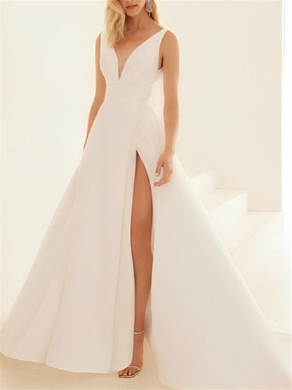 A-Line/Princess V-Neck Floor-length Wedding Dress