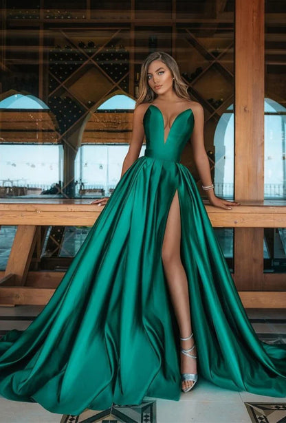 edgynewlook Long V-Neck Emerald Green Prom Dress With Split