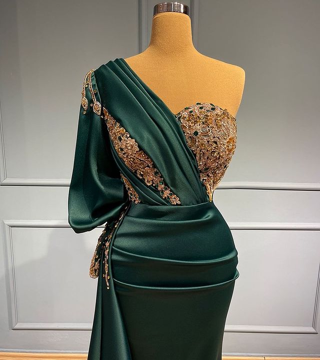 Dark Green One-Shoulder Mermaid Beads Prom Dress With Appliques ED0082