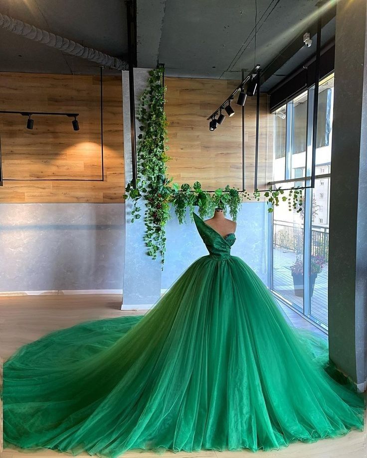 Green fashion gorgeous tube top long tulle trailing ball gown evening gown wedding dress gh3161