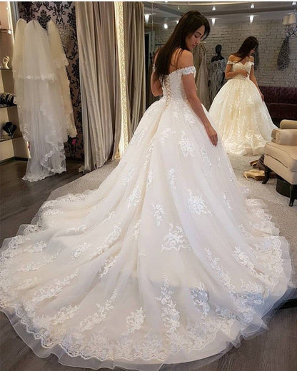 Lace Embroidery Sweetheart Off-The-Shoulder Wedding Dresses Ball Gowns    fg4510