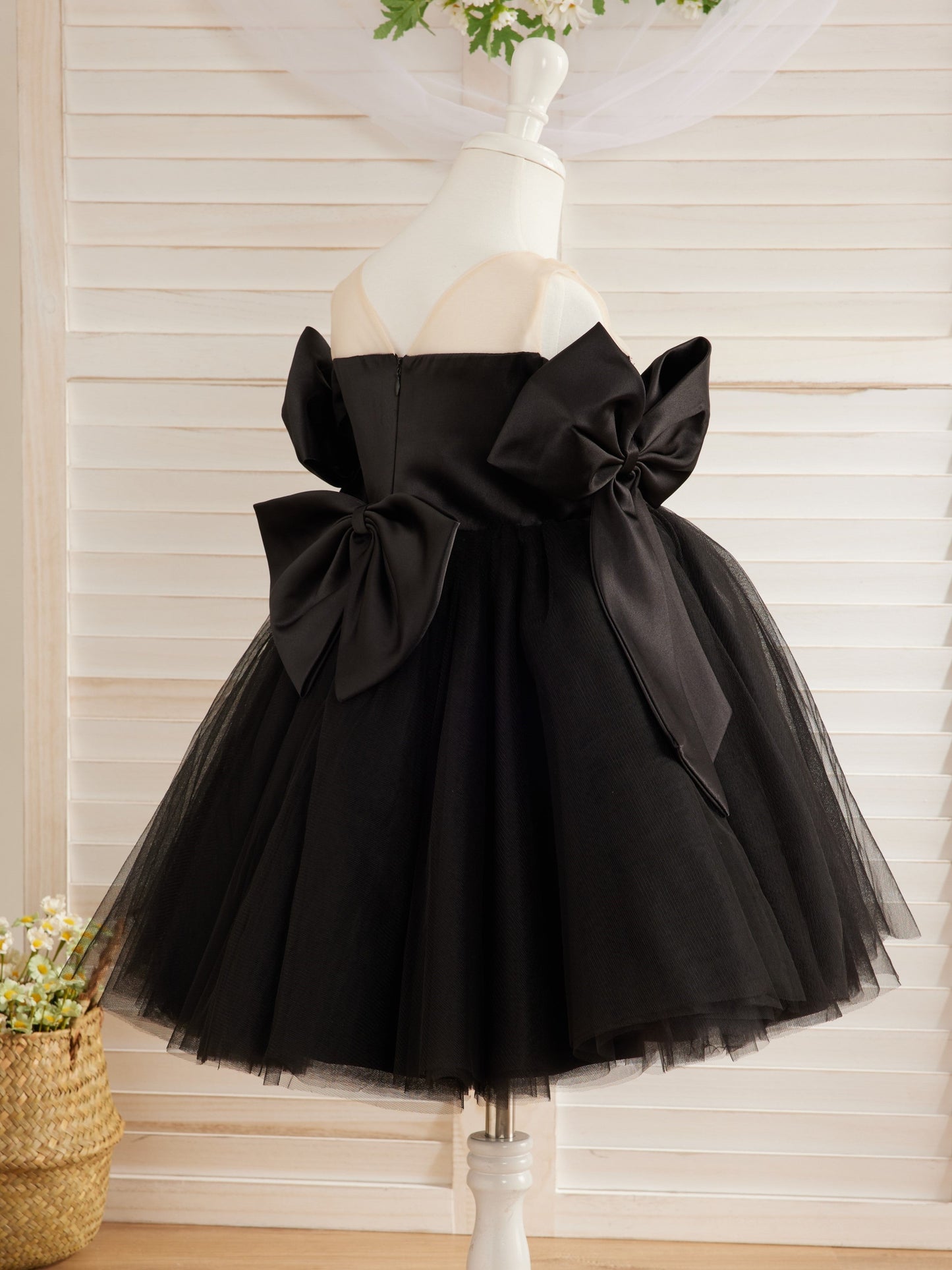 Off-Shoulder Knee-length Black Tulle Baby Girl Dress