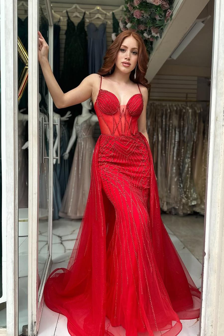 edgynewlook Elegant Red Sequins Spaghtti Strap Sleeveless Sweetheart Prom Dress with Detachable Train