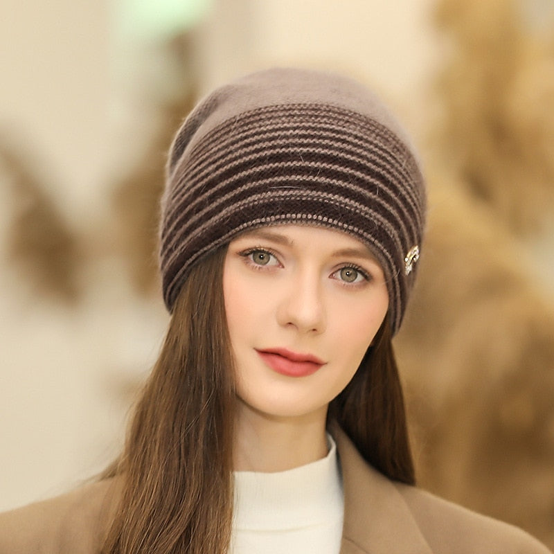 Women's Slouchy Portable Windproof Comfort Outdoor Home Daily Knit Stripe Letter Hat