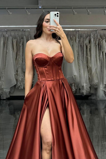 edgynewlook Simple Satin Strapless Sleeveless Sweetheart Long Pleated Prom Dress with Pleated