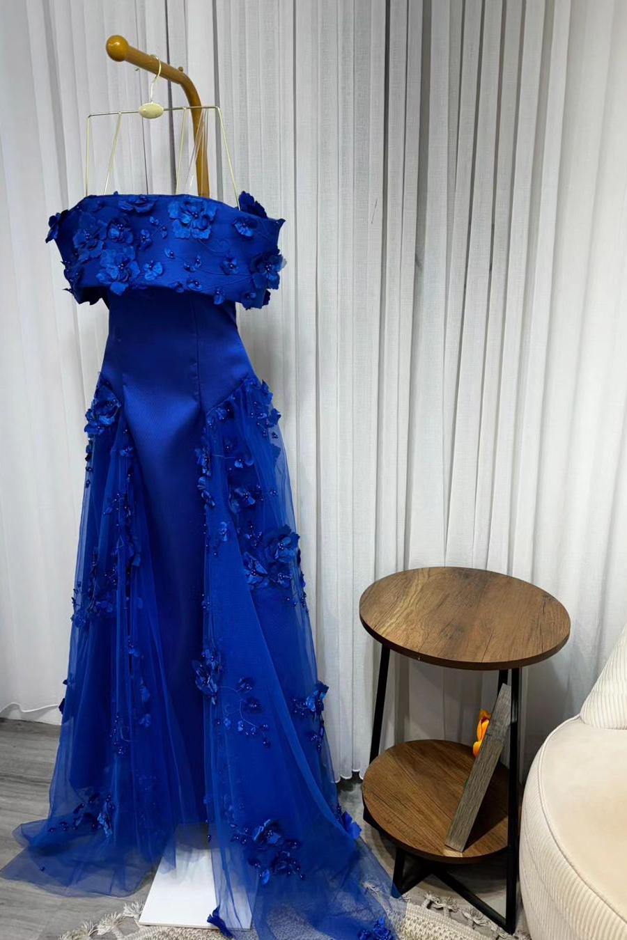 edgynewlook Chic Royal Blue SatinOff the Shoulder Strapless Long Prom Dress with Flowers