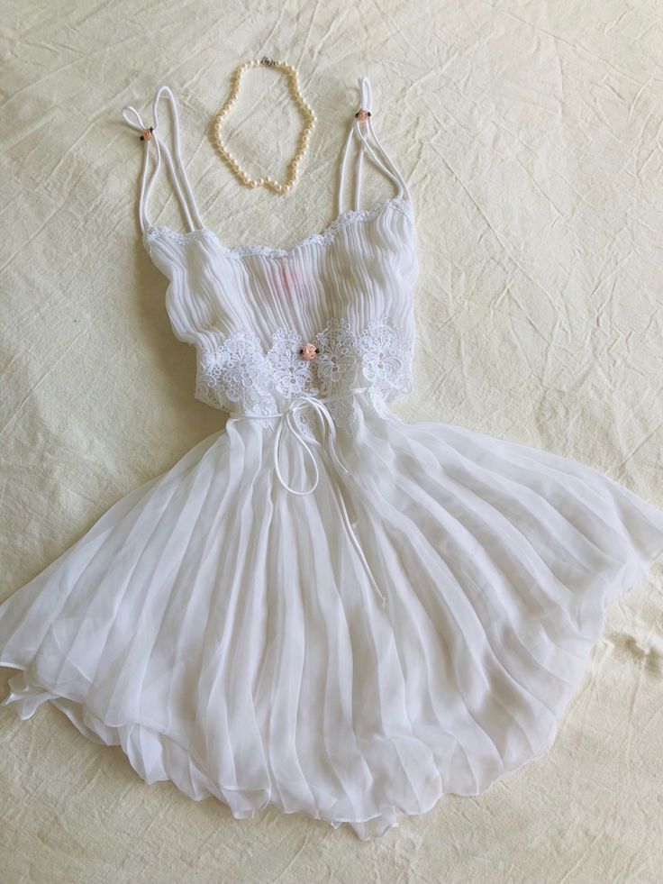 Cute A line Spaghetti Straps White Short Homecoming Dresses Cocktail Dress With Lace C1939