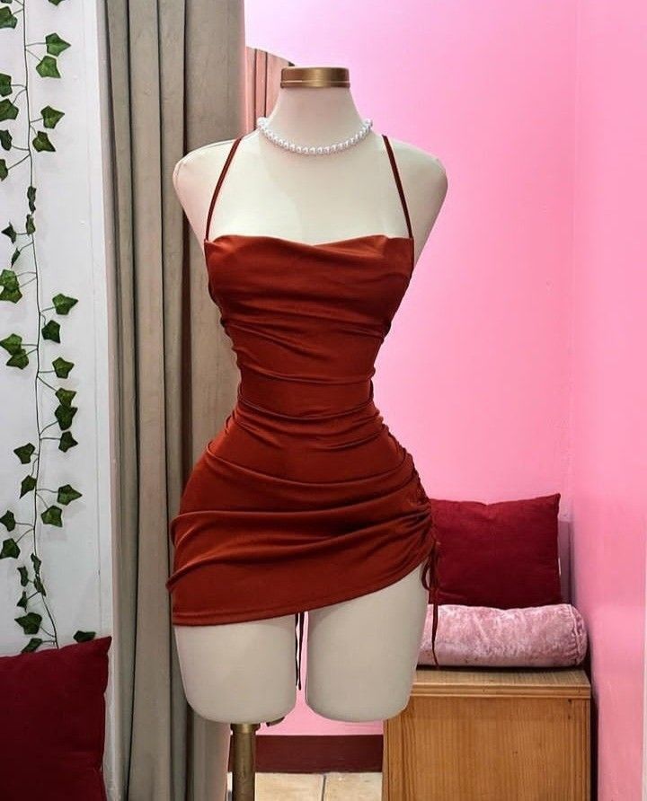 Simple Sheath Halter Burgundy Satin Homecoming Dresses Short Cocktail Dress With Ruffles C2554