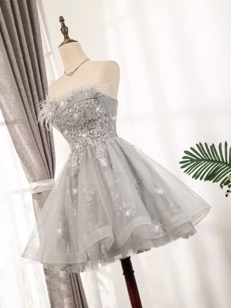 Elegant Ball Gown Strapless Gray Birthday Outfits Tulle Homecoming Dresses C550