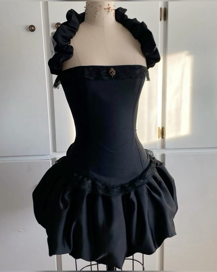 Vintage A line Strapless Short Black Homecoming Dress 19th Birthday Outfits C672