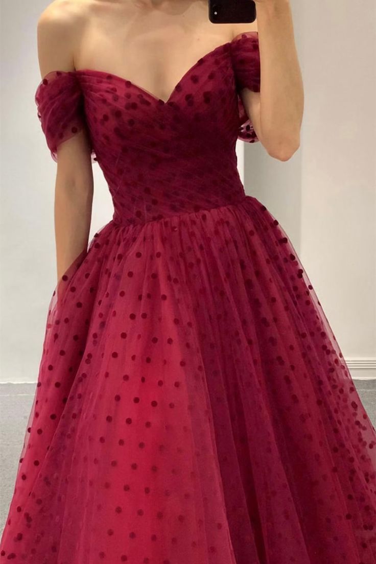 Ball Gown Off Shoulder Burgundy Tulle Tea Length Prom Dresses Homecoming Dress C737