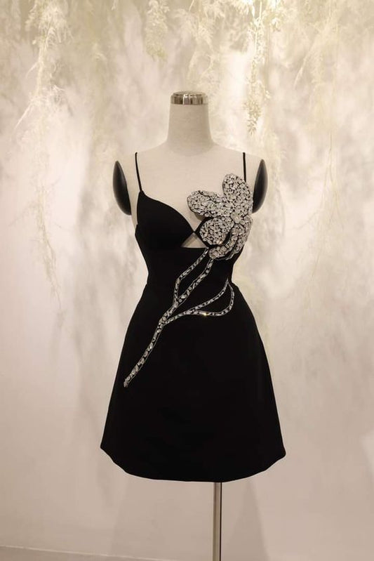 Elegant A line Spaghetti Straps Short Birthday Outfits Black Homecoming Dress C910