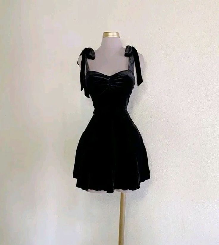 Vintage A line Straps Black Birthday Outfits Velvet Homecoming Dress C925