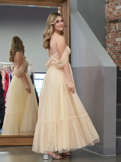 Nova | A-Line Champagne Tulle Sweetheart Tea-Length Prom Dress